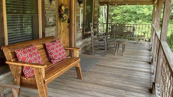 Arbor Lane Cabin.jpg