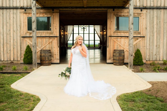 Barn at Heritage Farm weddings.jpg