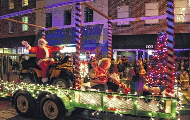 Christmas Parade and Tree Lighting in Downtown Pilot Mountain