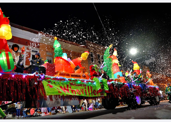 Christmas parade.png