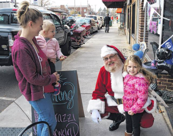 Deck the Halls in Downtown Pilot Mountain