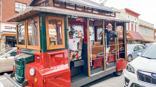 Good Time Trolley Tours Mount Airy NC