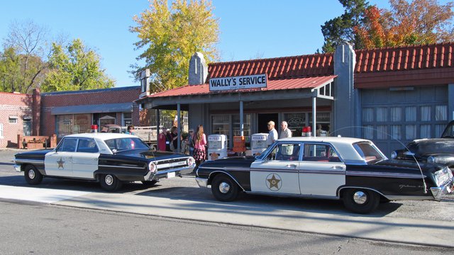 Mayberry Squad Car Tours in Mt. Airy