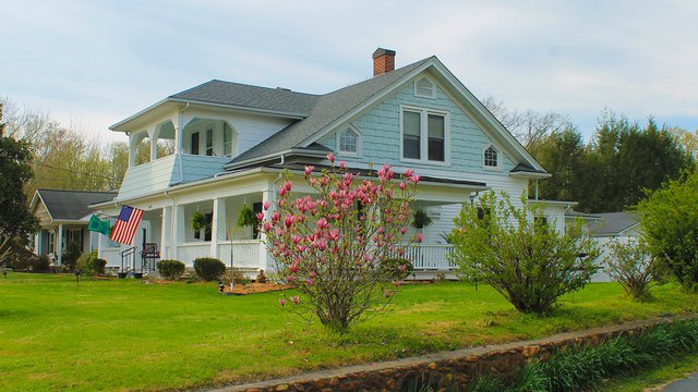 Six26 House Bed & Breakfast in Elkin NC