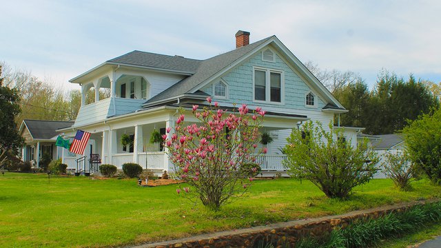 Six26 House Bed & Breakfast in Elkin NC