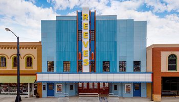 Reeves Theater & Cafe in Elkin