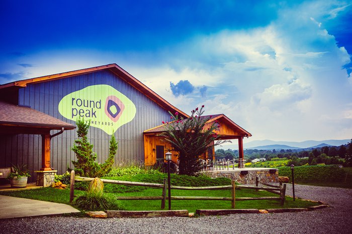 Round Peak Vineyards