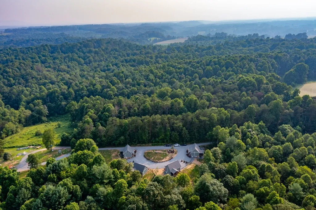 Riversong Cabin Rentals Yadkin Valley, NC